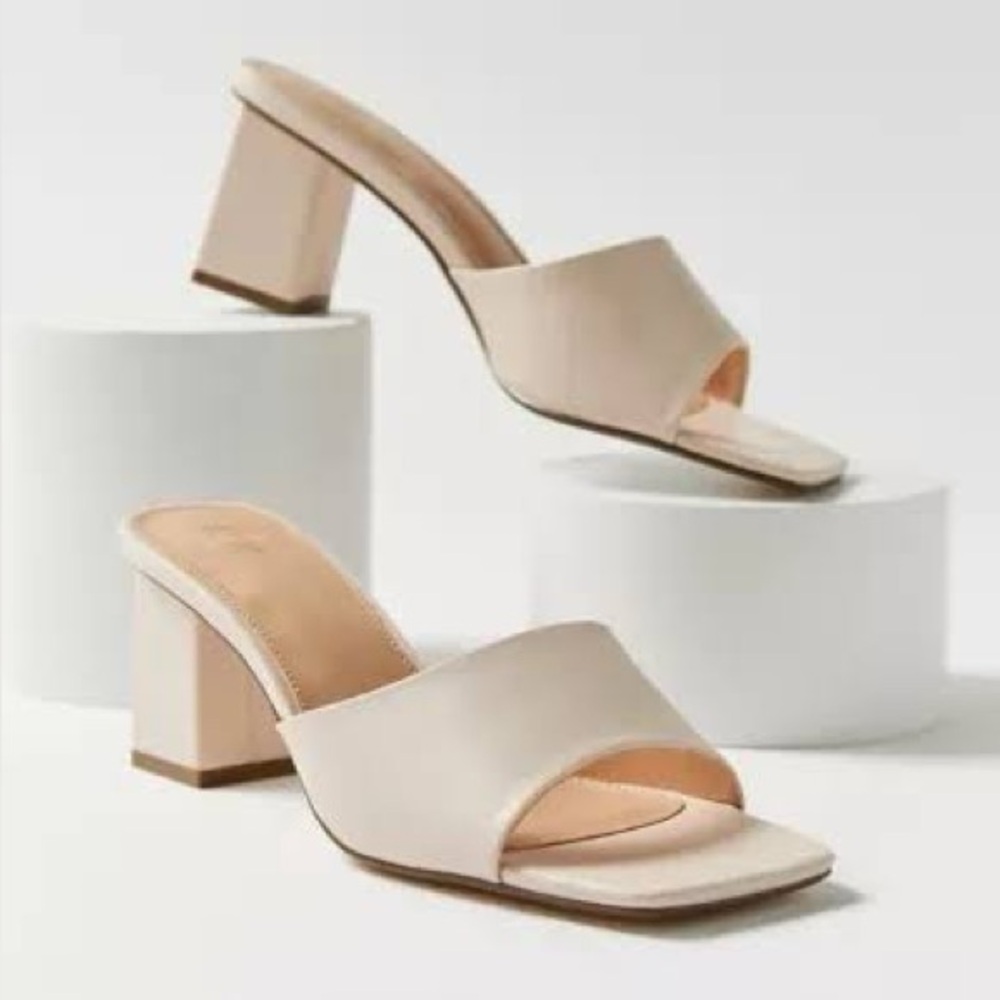 Classic Urban Outfitters Nude Cici Square Toe Block Heel Mule Sandal 7M